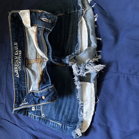 •American Eagle Outfitters Distressed Jean Shorts - Picture 5 of 16